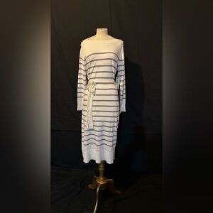 Chic Long Sleeve Striped Knit Dress with Belt Black & White M NWT